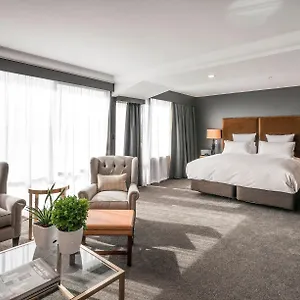 Montreal ***** Christchurch