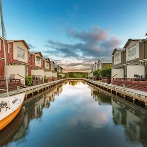 https://ramada-resort-rotorua-marama.rotoruahotelsnz.com